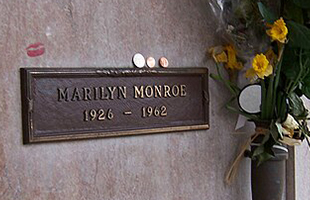 Marylin Monroe viene trovata morta