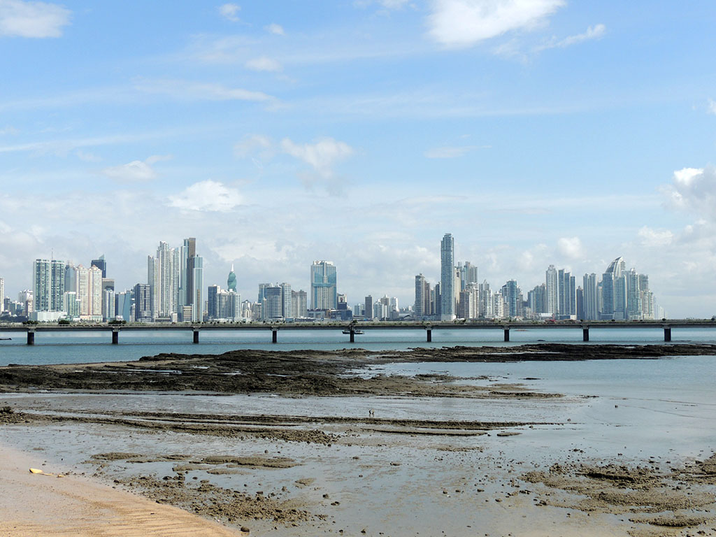 437 - Skyline - Panama