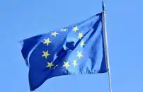 Europa piÃ¹ coesa <br> non piÃ¹ armata  