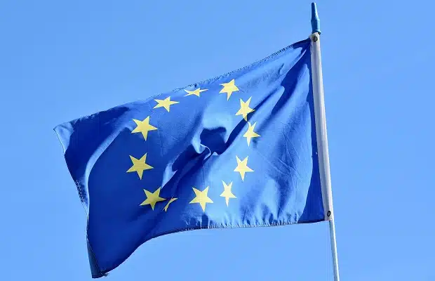 Europa piÃ¹ coesa <br> non piÃ¹ armata  