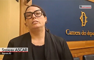 Gaza, Ascari (M5S): Messaggio pericoloso alla scuola, difendere libertà di insegnamento
