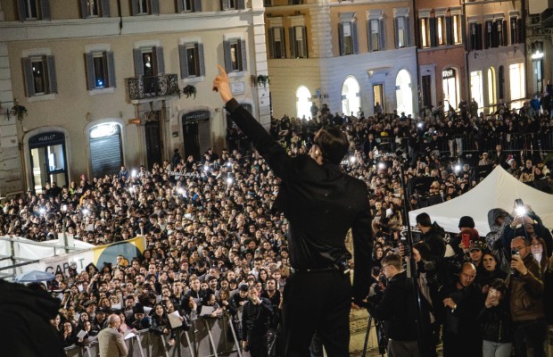 ACHILLE LAURO, SECRET SHOW A PIAZZA DI SPAGNA