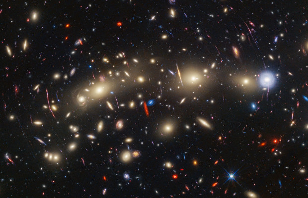 SCOPERTA GALASSIA <BR>  DI 13 MLD ANNI FA