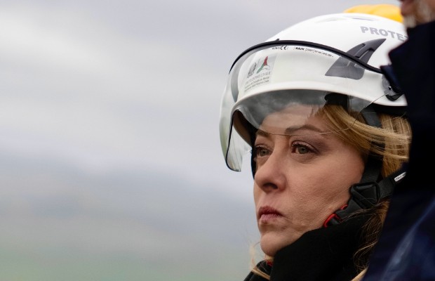 MELONI A NISCEMI: <br> 150 MLN E COMMISSARIO 