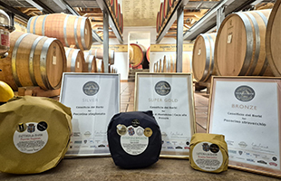 World Cheese Awards, al Caseificio dei Barbi Super Gold, Argento e Bronzo per i pecorini di Montalcino
