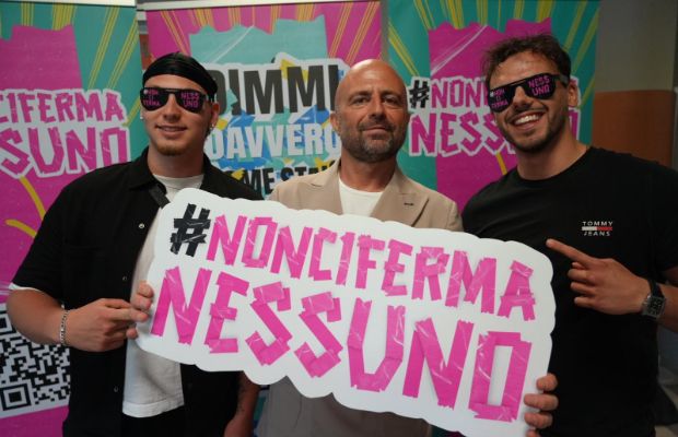 NON CI FERMA NESSUNO, <br> STOP CON 3MILA STUDENTI