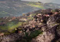 Corvara, il borgo roccioso dellâAbruzzo