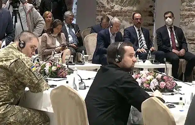 MOSCA: MEMORANDUM <BR> PER CERCARE LA PACE