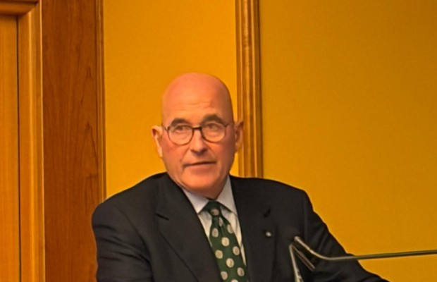 EDITORIA, RIFFESER: SI’ <br> AL MODELLO AUSTRALIA