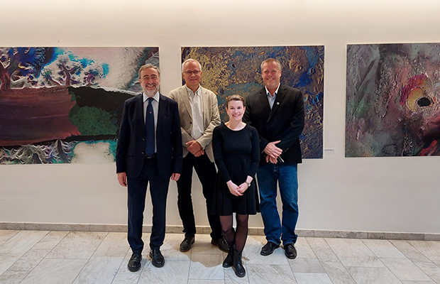 Norvegia: inaugurata la mostra fotografica âLooking Beyondâ