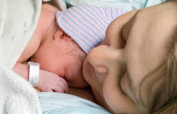 MATERNITAâ, I BENEFICI <BR> DELLA KANGAROO CARE