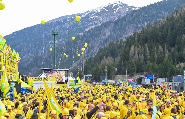 PROTESTA AGRICOLTORI <BR> AL BRENNERO  