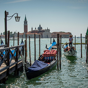 Venice / High water is reshaping the gondola
