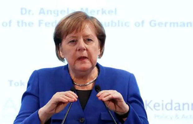 MERKEL: QUANDO PUTIN <BR> MI SPAVENTOâ COL CANE