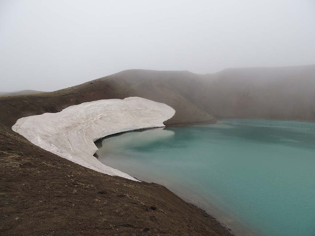 8 - Cratere nei pressi del lago MÃ½vatn
