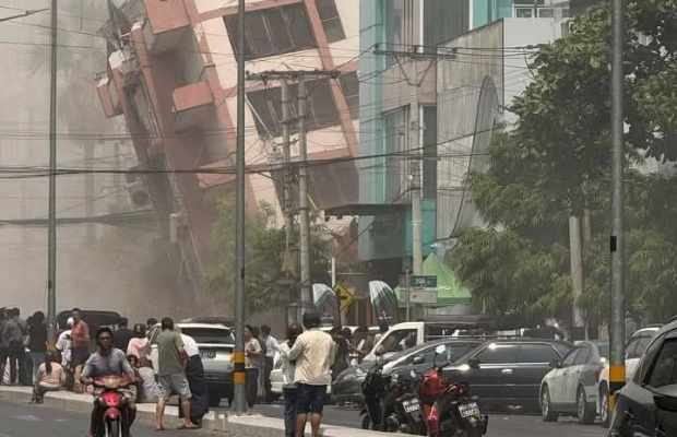 TERREMOTO IN MYANMAR <BR> ORA SI CERCANO I MORTI