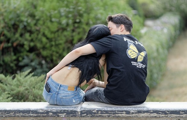  Gli amori tossici <br> degli adolescenti