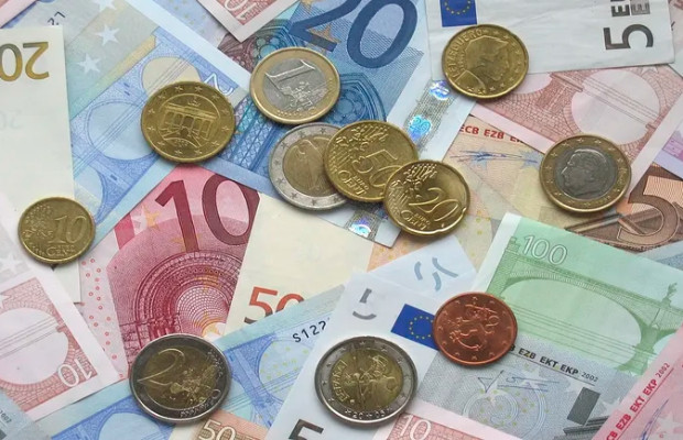 CRESCITA, BANKITALIA: <BR> LâUE NON TIENE IL PASSO