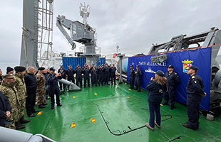 Rauti a bordo di Nave Alliance: piattaforma di ricerca scientifica  per la sicurezza dellâArtico