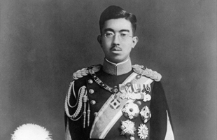 Il Giappone incorona Hirohito