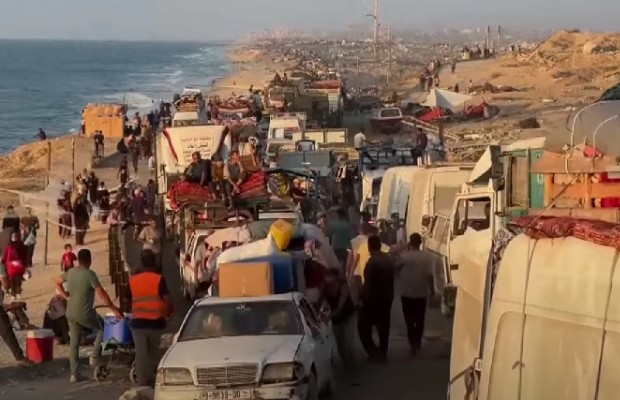 ALTRI 17 MORTI A GAZA <br> CRESCE ESODO DA CITTAâ