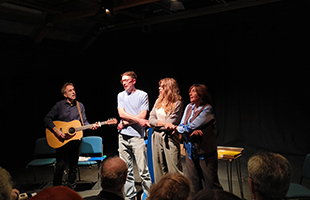 âMastodasciaâ: sold out al Tron Theatre per la lettura scenica che celebra la lingua napoletana