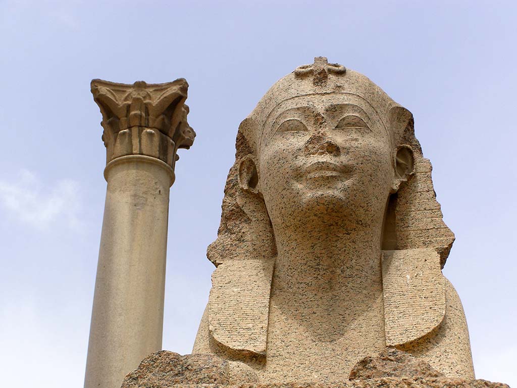 403 - Colonna di Pompeo e sfinge ad Alessandria - Egitto