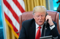 TRUMP ATTACCA MERZ: <br> âNON SA DI COSA PARLAâ