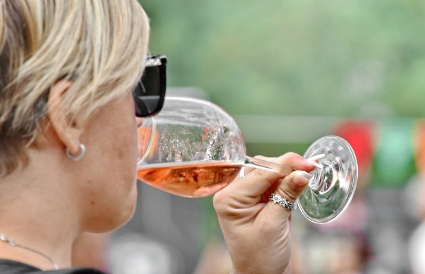 A SORPRESA CRESCONO <BR> I GIOVANI WINE LOVERS  