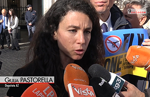 Ucraina, Pastorella (AZ): Senza armi e sanzioni oggi sarebbe colonia russa