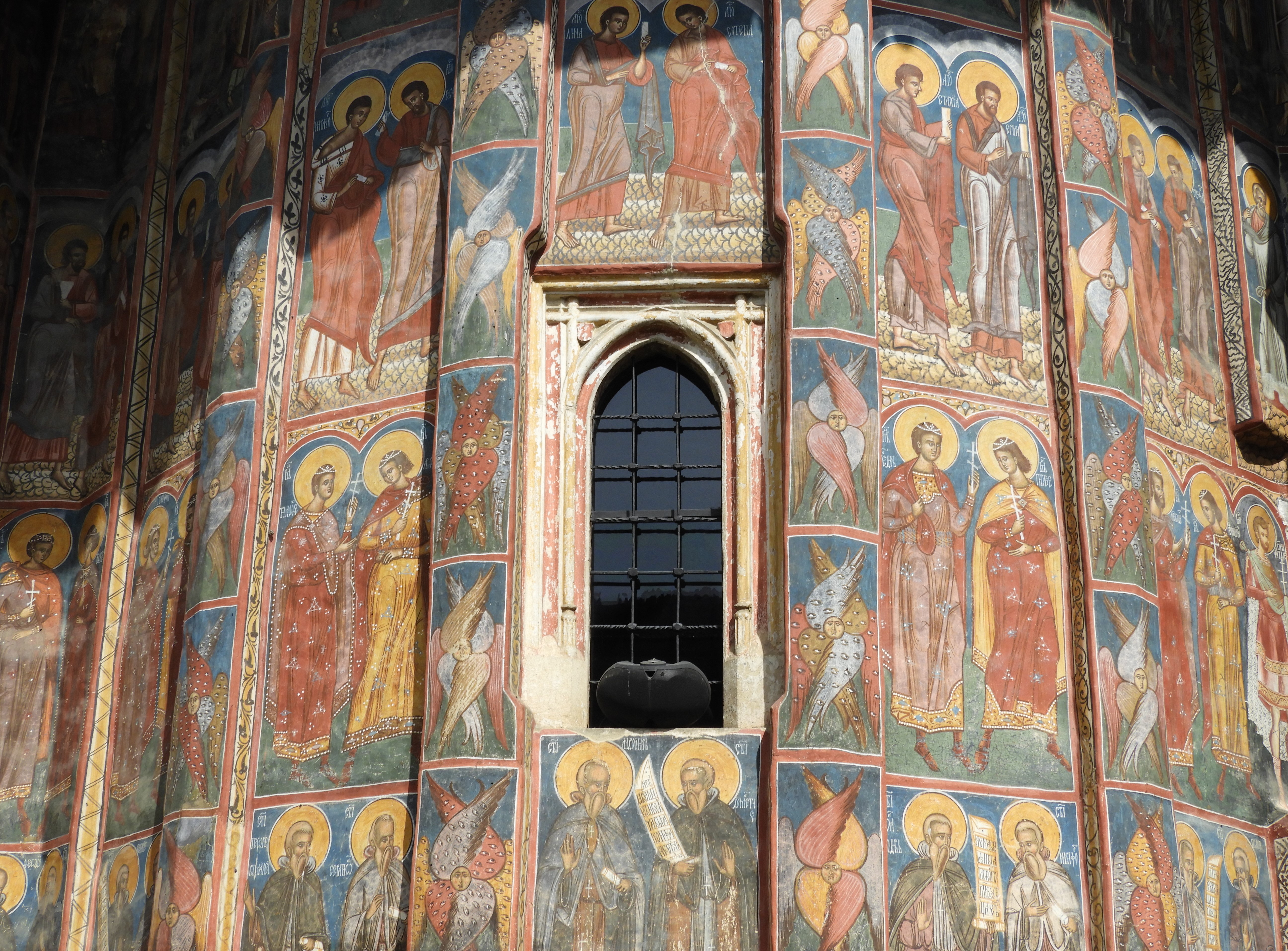 12 - Particolare del Monastero di Moldovita nella regione della Bucovina - Romania 