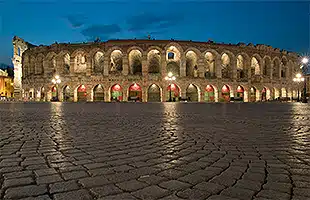 La nuova Aida trionfa allâArena di Verona e anche nelle ricerche su Google  