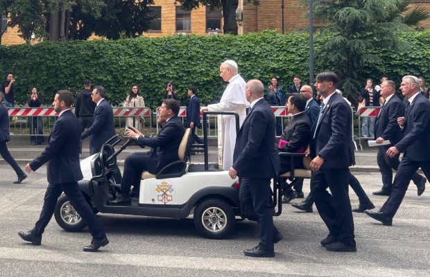 IL PAPA A LA SAPIENZA <BR> “CHI STUDIA CERCA DIO”