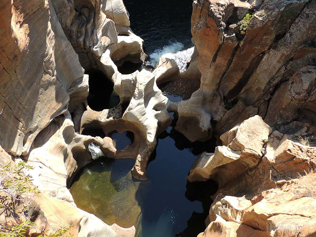 710 - Rocce erose a Bourke's Luck Potholes - Sud Africa