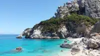 Cala GoloritzÃ¨, in Sardegna tra mare e monti