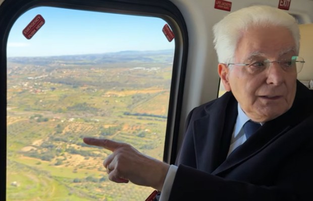 MATTARELLA IN VISITA <BR> A SORPRESA A NISCEMI