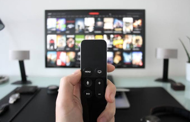 PAY TV, PER CALCIO <BR> SPESA FINO A 984 EURO    
