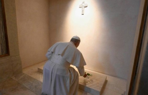 GAZA, DA PAPA FORTE <BR> APPELLO ALLA PACE 