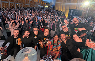 Il ritmo della pizzica protagonista a Shanghai con lâOrchestra della Notte della Taranta