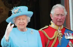 La giornalista Cristina Penco racconta âI Windsorâ