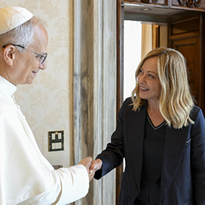 Meloniâs first official meeting with Pope Leo XIV at the Vatican