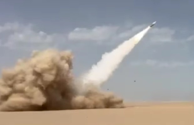 GUERRA, GIORNO 11: <BR> EMIRATI SOTTO TIRO