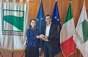 Il governatore dellâEmilia-Romagna de Pascale incontra lâambasciatrice del Kosovo