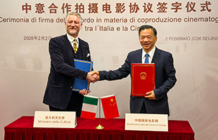 Cinema: il ministro Giuli firma il nuovo accordo di coproduzione Italia-Cina