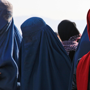 Schools: Italy moves toward face-covering ban