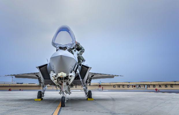 TRE CACCIA RUSSI <br> IN SPAZIO AEREO ESTONIA <br> CHIESTE CONSULTAZIONI NATO 