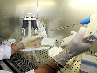 NUOVO FARMACO PER LA COLITE ULCEROSA: STUDIO ITALIANO SU LANCET 