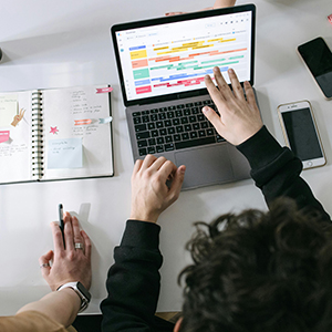 Italyâs economy shows strength as job growth set to rise