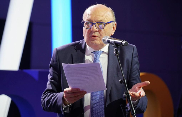  NUCLEARE, ITALIA ENTRA <br> IN ALLEANZA EUROPEA   