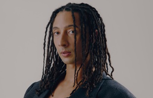 Ghali pubblica a sorpresa il nuovo brano 